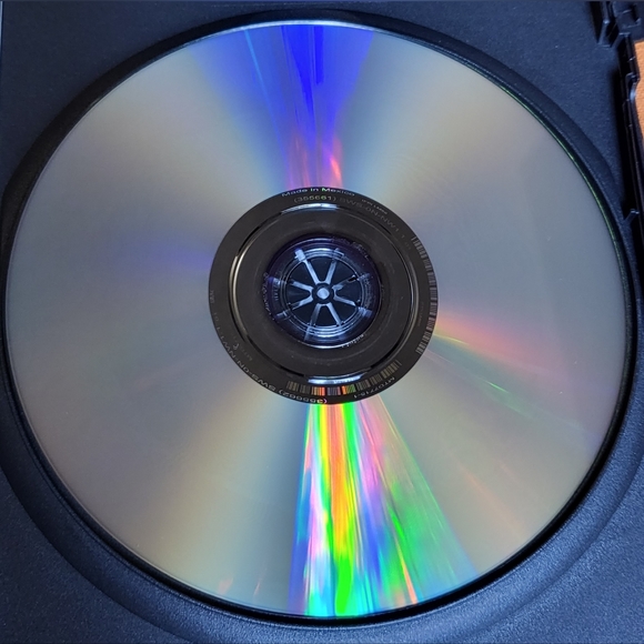 The Sword in the Stone 45th anniversary edition DVD movie EUC - Picture 3 of 4